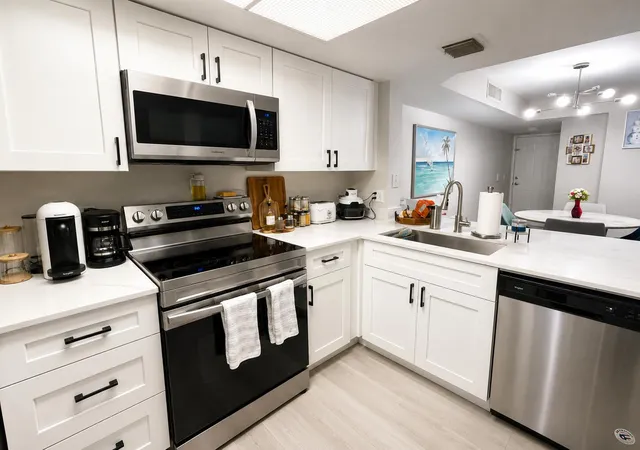 Photo 4 of Sale Pending at 5055 Wiles Rd #Unit 105, Pompano Beach, FL 33073 | MLS# B26064685 | Listing updated on 2026-09-15