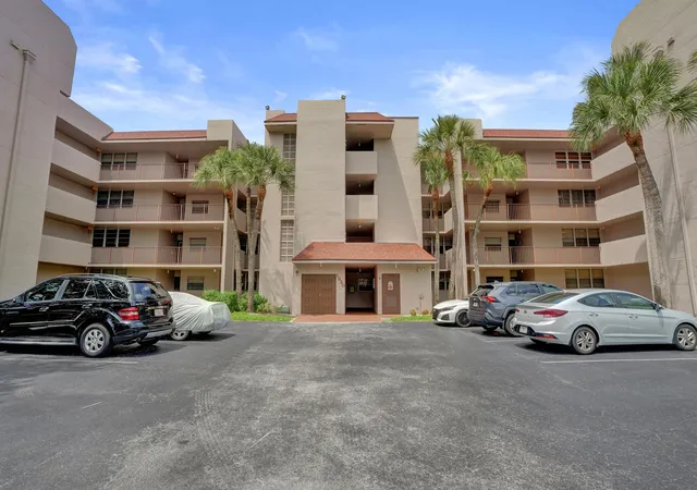 Photo 1 of Sale Pending at 1920 Sabal Palm Dr #203, Davie, FL 33324 | MLS# B26064728 | Listing updated on 2026-09-14