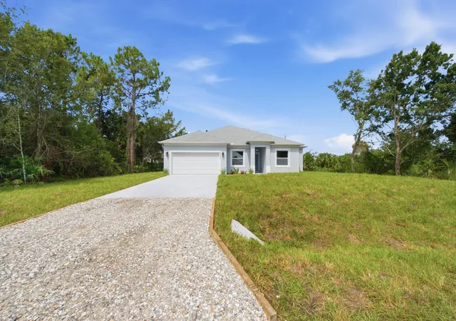 Photo 1 of Sale Pending at 8435 96th Avenue, Vero Beach, FL 32967 | MLS# B26064748 | Listing updated on 2026-10-01
