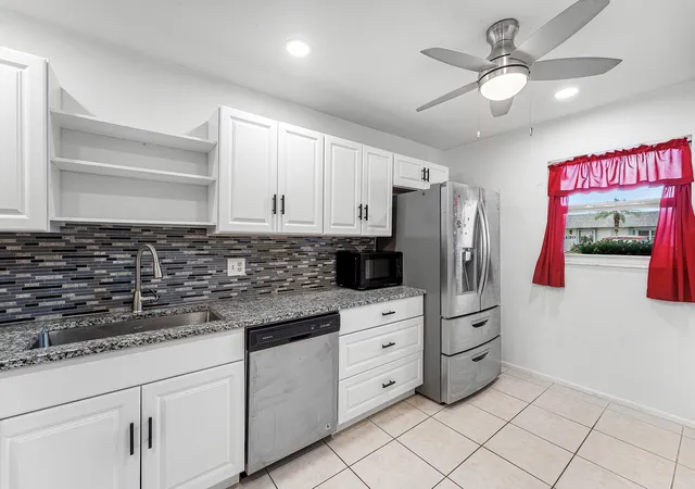 Photo 2 of Condo for sale at 2638 Gately Dr E #125, West Palm Beach, FL 33415 | MLS# B26065034 | Listing updated on 2026-10-07