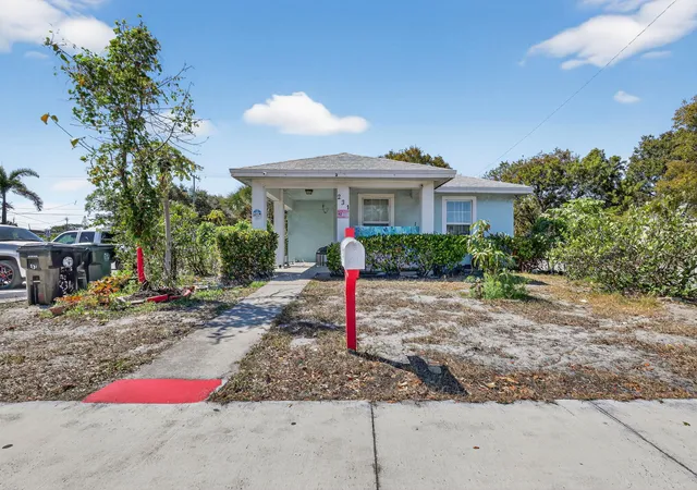 Photo 1 of Single family home for sale at 231 N H St, Lake Worth Beach, FL 33460 | MLS# B26065067 | Listing updated on 2026-09-14