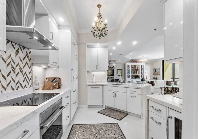 Photo 4 of Sale Pending at 801 S Olive Ave #1508, West Palm Beach, FL 33401 | MLS# B26065243 | Listing updated on 2026-10-06