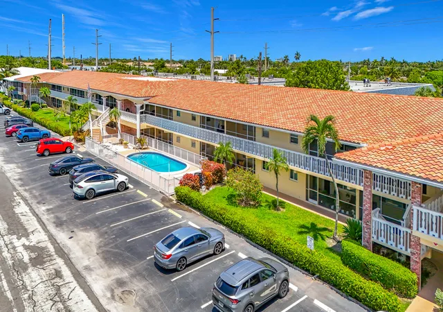 Photo 2 of Condo for sale at 2121 Ne 68th Street #109, Fort Lauderdale, FL 33308 | MLS# B26065241 | Listing updated on 2026-09-14
