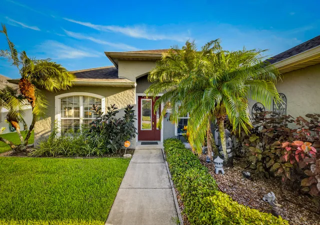Photo 3 of Sale Pending at 5100 E 1st Square Sw, Vero Beach, FL 32968 | MLS# B26065290 | Listing updated on 2026-09-15