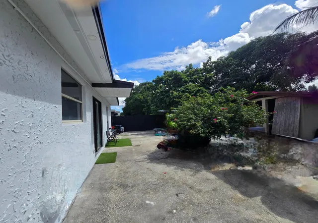 Photo 3 of Single family home for sale at 6138 Southgate Blvd, Margate, FL 33068 | MLS# B26065318 | Listing updated on 2026-09-23