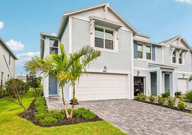 Photo 2 of Townhouse for sale at 643 Salisbury Cir, Fort Pierce, FL 34982 | MLS# B26065326 | Listing updated on 2026-09-30