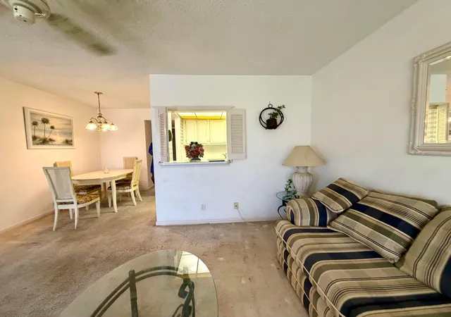 Photo 4 of Condo for sale at 348 Northampton Q, West Palm Beach, FL 33417 | MLS# B26065328 | Listing updated on 2026-10-06