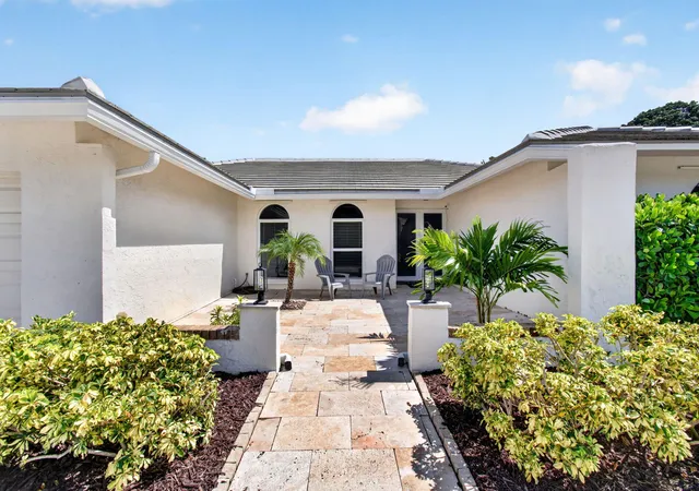 Photo 3 of Single family home for sale at 2432 Nw Timbercreek Cir, Boca Raton, FL 33431 | MLS# B26065453 | Listing updated on 2026-10-07