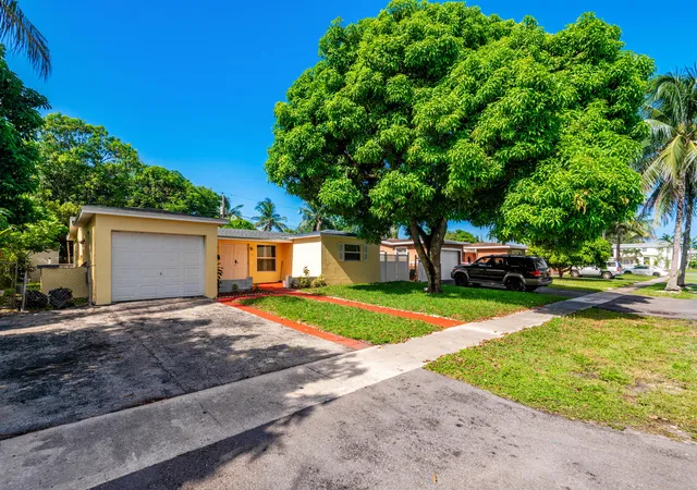 Photo 1 of Single family home for sale at 3611 Nw 40th Court, Lauderdale Lakes, FL 33309 | MLS# B26065589 | Listing updated on 2026-09-23