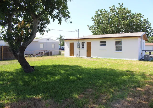 Photo 3 of Single family home for sale at 2304 Nw 15th Court, Fort Lauderdale, FL 33311 | MLS# B26065818 | Listing updated on 2026-09-15