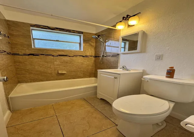 Photo 4 of Single family home for sale at 2304 NW 15th Court, Fort Lauderdale, FL 33311 | MLS# B26065818 | Listing updated on 2026-09-15