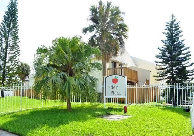 Photo 1 of Condo for sale at 635 Executive Ctr Dr #M-207, West Palm Beach, FL 33401 | MLS# B26065883 | Listing updated on 2026-09-14