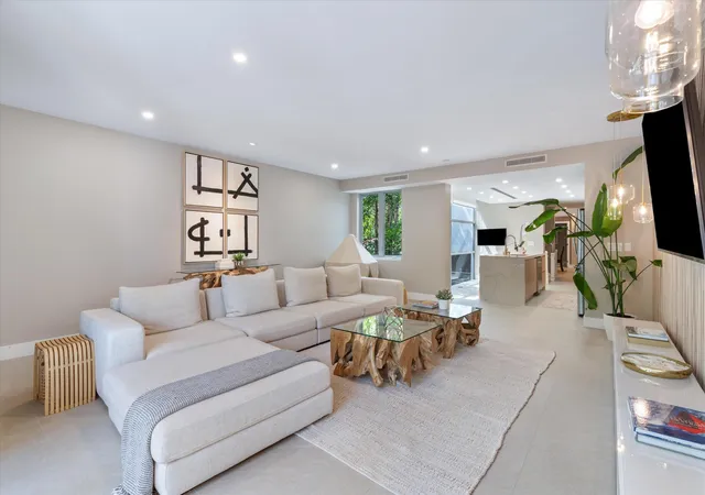 Photo 1 of Townhouse for sale at 1509 Ne 4th Place, Fort Lauderdale, FL 33301 | MLS# B26065935 | Listing updated on 2026-09-27