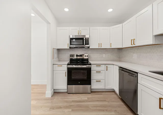 Photo 4 of House for sale at 5937 Caribbean Blvd, West Palm Beach, FL 33407 | MLS# B26065944 | Listing updated on 2026-09-16