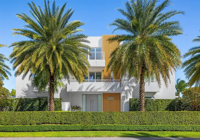 Photo 3 of Mansion for sale at 500 Isle Of Capri Dr, Fort Lauderdale, FL 33301 | MLS# B26065947 | Listing updated on 2026-10-06