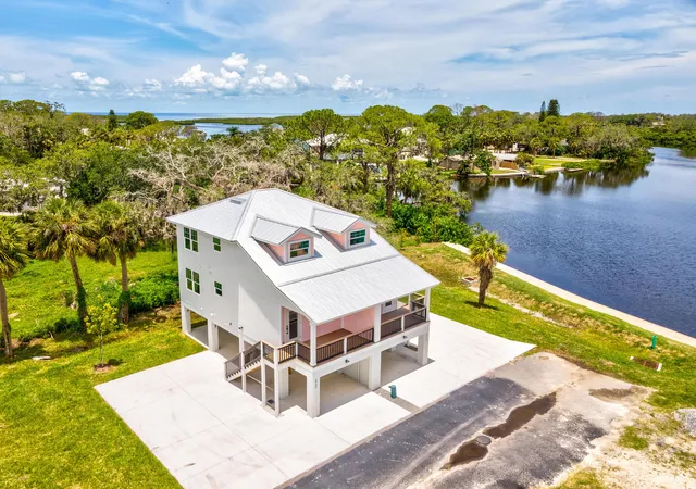 Photo 3 of Single family home for sale at 6707 Wander Ln, New Port Richey, FL 34652 | MLS# B26066021 | Listing updated on 2026-09-15