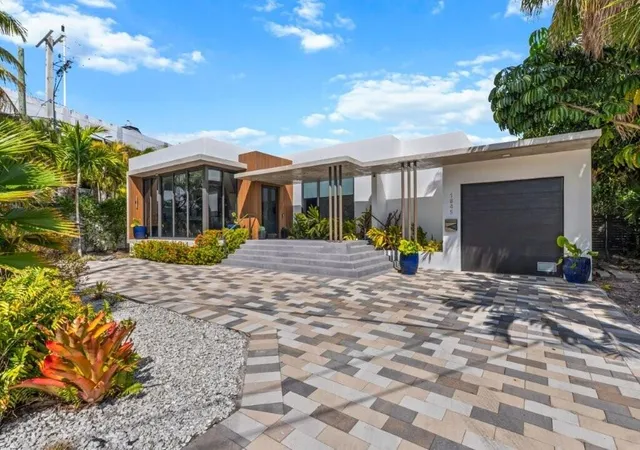 Photo 1 of Single family home for sale at 1845 Ne 124th Street, North Miami, FL 33181 | MLS# B26066068 | Listing updated on 2026-09-16
