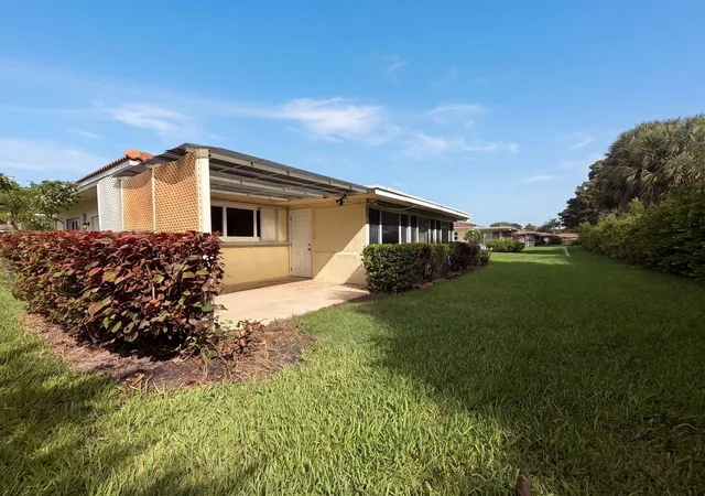 Photo 4 of Single family home for sale at 4360 NW 12th Drive, Deerfield Beach, FL 33064 | MLS# B26066093 | Listing updated on 2026-09-16