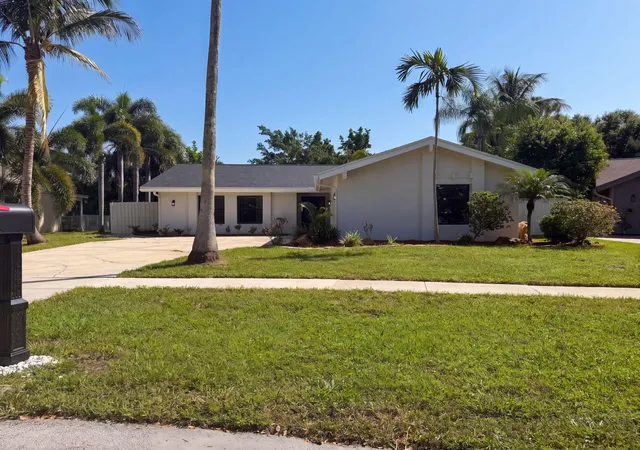 Photo 1 of Sale Pending at 888 Brightwood, Wellington, FL 33414 | MLS# B26066101 | Listing updated on 2026-10-03