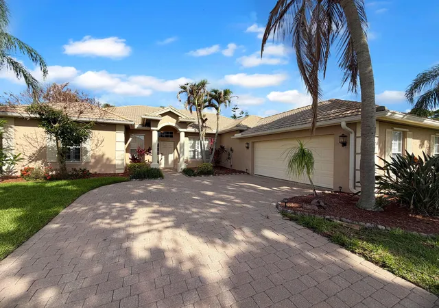 Photo 1 of Single family home for sale at 424 Dover, Port Saint Lucie, FL 34983 | MLS# B26066112 | Listing updated on 2026-09-16