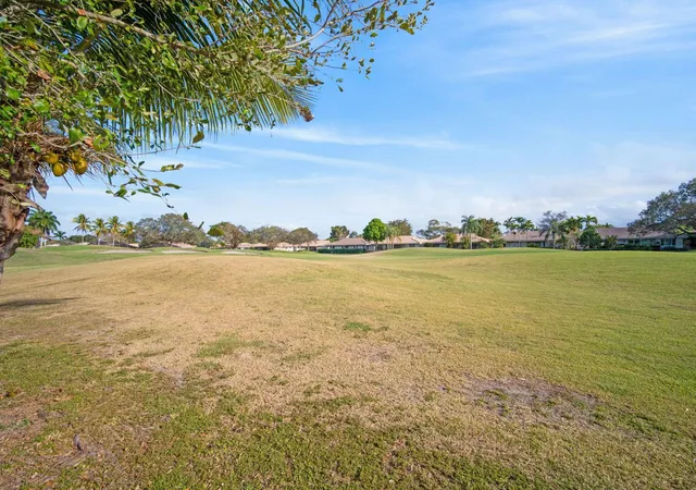 Photo 18 of Condo for sale at 3900 N Hills Dr #306, Hollywood, FL 33021 | MLS# B26066171 | Listing updated on 2026-09-23