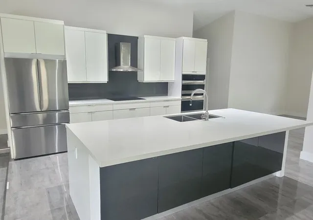 Photo 3 of Single family home for sale at 5460 Hawkes Blf Ave, Davie, FL 33331 | MLS# B26066177 | Listing updated on 2026-09-16