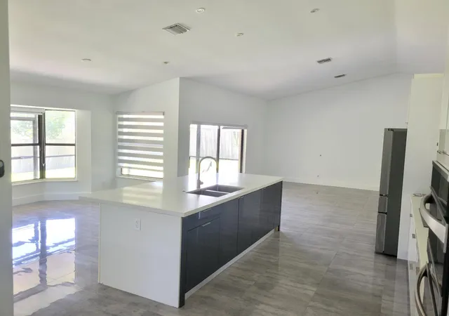 Photo 3 of Single family home for sale at 5460 Hawkes Blf Ave, Davie, FL 33331 | MLS# B26066177 | Listing updated on 2026-09-16