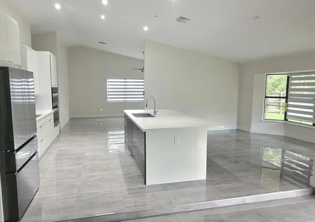 Photo 4 of Single family home for sale at 5460 Hawkes Blf Ave, Davie, FL 33331 | MLS# B26066177 | Listing updated on 2026-09-16
