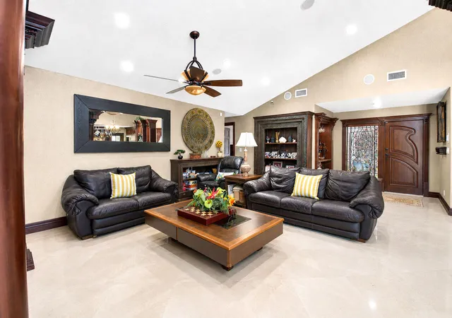 Photo 4 of Single family home for sale at 663 Deer Crk Hollows Cir, Deerfield Beach, FL 33442 | MLS# B26066320 | Listing updated on 2026-09-23
