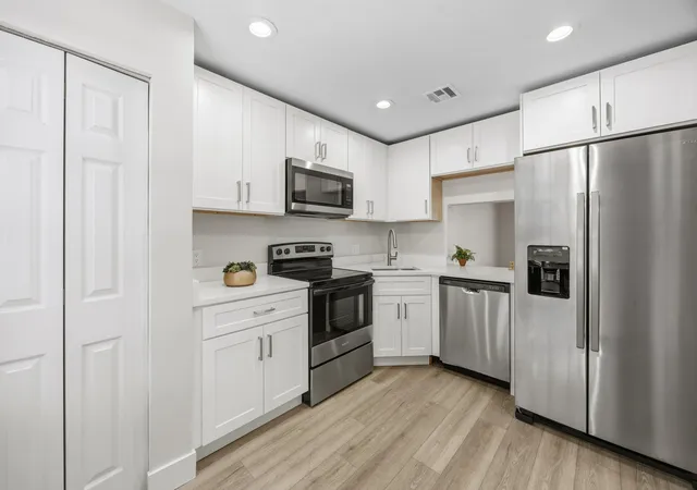 Photo 3 of Townhouse for sale at 4161 NW 9th Avenue #5, Deerfield Beach, FL 33064 | MLS# B26066373 | Listing updated on 2026-09-16