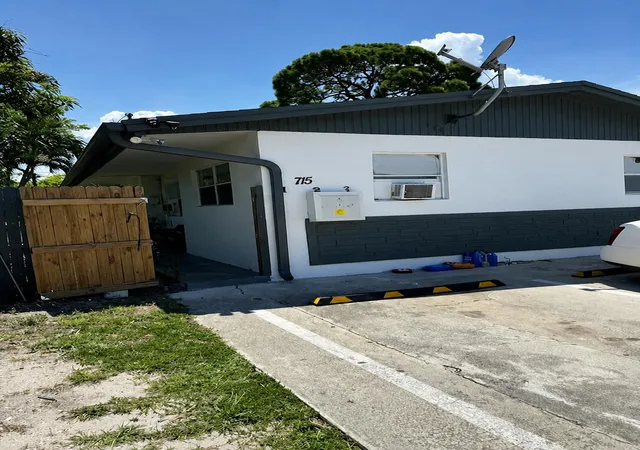 Multi family home for sale at 715 NW 15th Terrace #1-3, Fort Lauderdale, FL 33311 | MLS# B26066396
