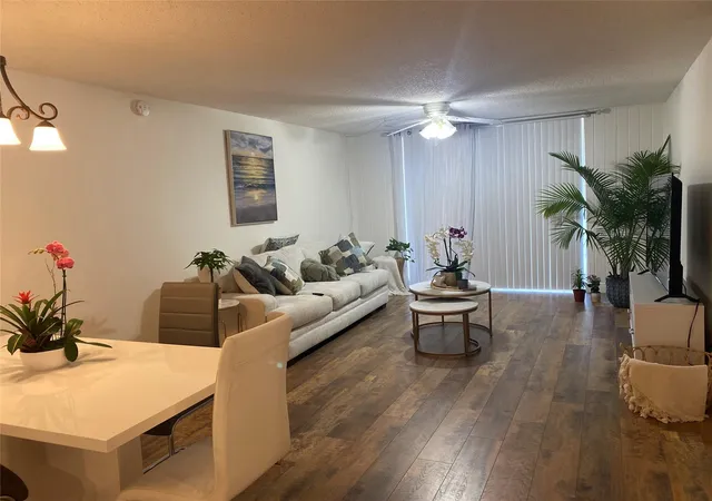 Condo for sale at 7173 Orange Dr #220B, Davie, FL 33314 | MLS# B26066483