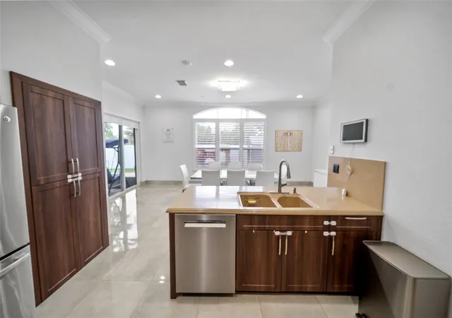 Photo 4 of Single family home for sale at 4916 SW 38th Way, Fort Lauderdale, FL 33312 | MLS# B26066507 | Listing updated on 2026-09-16