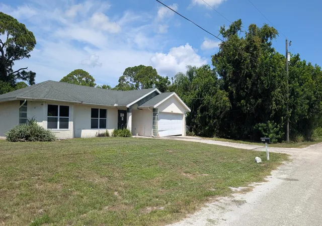 Photo 2 of Sale Pending at 2501 Iroquois Ave, Fort Pierce, FL 34946 | MLS# B26066735 | Listing updated on 2026-09-14