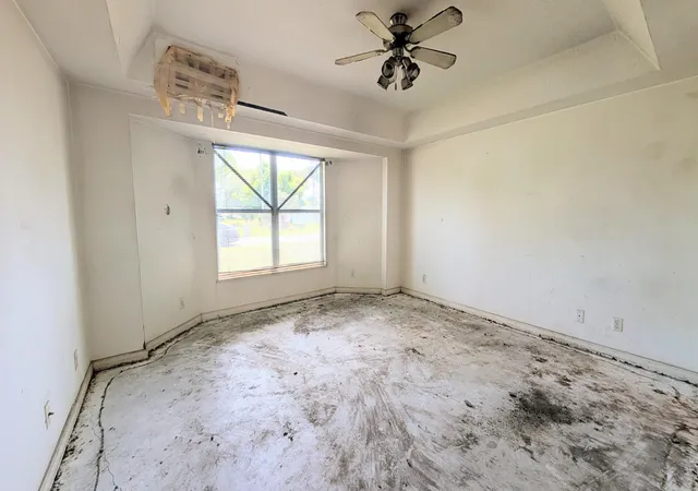 Photo 4 of Sale Pending at 2501 Iroquois Ave, Fort Pierce, FL 34946 | MLS# B26066735 | Listing updated on 2026-09-14