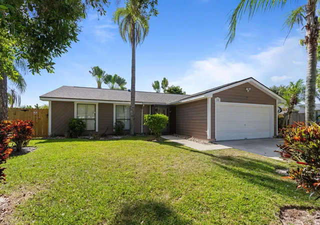 Photo 2 of Single family home for sale at 108 Cambridge Ln, Royal Palm Beach, FL 33411 | MLS# B26066799 | Listing updated on 2026-09-23
