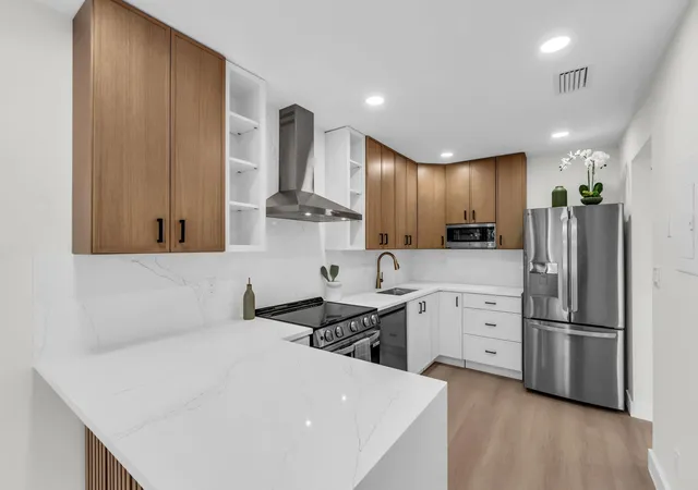 Photo 1 of Sale Pending at 176 Nw 106th Ter, Pembroke Pines, FL 33026 | MLS# B26066802 | Listing updated on 2026-09-15