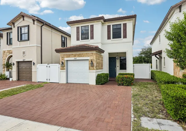 Photo 2 of Single family home for sale at 3567 W 110th Ter, Hialeah, FL 33018 | MLS# B26066843 | Listing updated on 2026-09-14