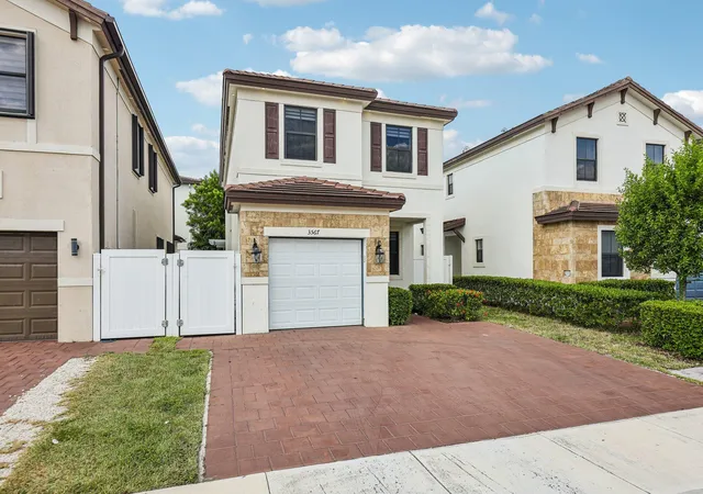 Photo 3 of Single family home for sale at 3567 W 110th Ter, Hialeah, FL 33018 | MLS# B26066843 | Listing updated on 2026-09-14