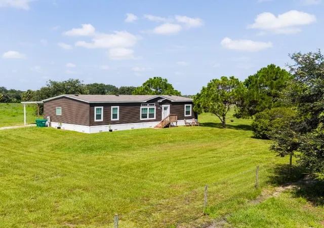 Photo 2 of Manufactured home for sale at 5729 Us 98, Okeechobee, FL 34972 | MLS# B26067027 | Listing updated on 2026-09-15