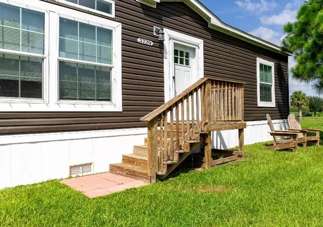 Photo 3 of Manufactured home for sale at 5729 Us-98, Okeechobee, FL 34972 | MLS# B26067027 | Listing updated on 2026-09-15