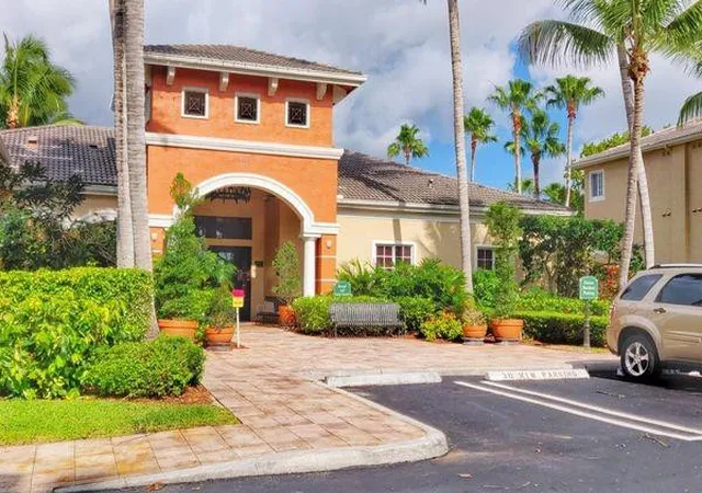 Photo 2 of Sale Pending at 4163 N Haverhill Rd #1203, West Palm Beach, FL 33417 | MLS# B26067068 | Listing updated on 2026-09-15