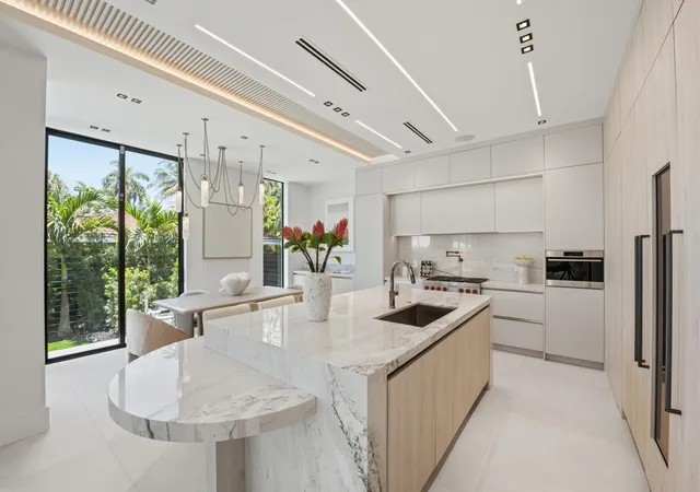 Photo 4 of Single family home for sale at 3201 Ne 26Th St, Fort Lauderdale, FL 33305 | MLS# B26067083 | Listing updated on 2026-09-15