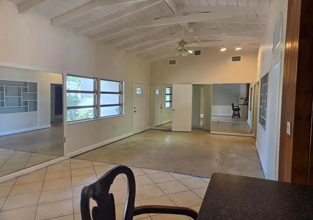 Photo 3 of Sale Pending at 704 Ne 22nd Dr #1-4, Wilton Manors, FL 33305 | MLS# B26067112 | Listing updated on 2026-09-16