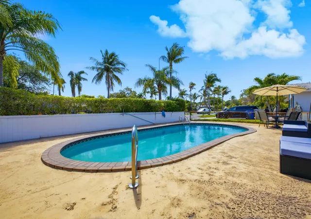 Photo 3 of House for sale at 451 Se 1St Ave #A-B, Pompano Beach, FL 33060 | MLS# B26067241 | Listing updated on 2026-10-05
