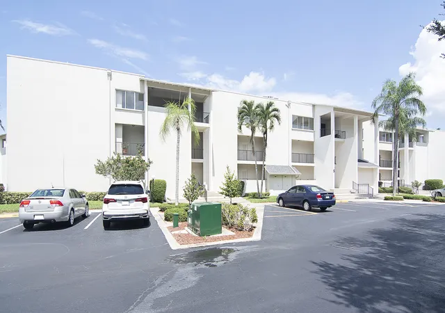 Photo 3 of Condo for sale at 11811 Ave Of The Pga #5-3C, Palm Beach Gardens, FL 33418 | MLS# B26067327 | Listing updated on 2026-09-16
