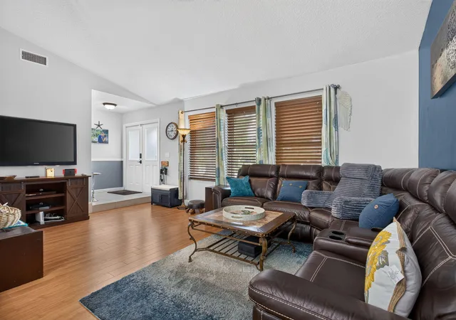 Photo 4 of Single family home for sale at 8751 Nw 19Th St, Coral Springs, FL 33071 | MLS# B26067337 | Listing updated on 2026-10-05
