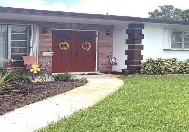 Photo 1 of Sale Pending at 3932 Adams St, Hollywood, FL 33021 | MLS# B26067422 | Listing updated on 2026-09-27