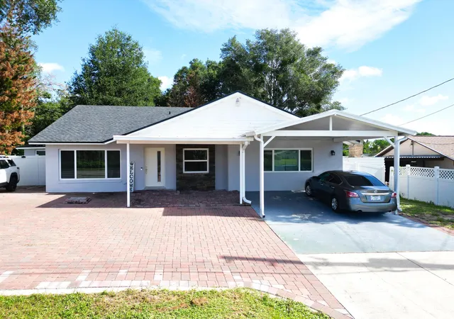 Photo 3 of Single family home for sale at 1915 E Lake Dr, Casselberry, FL 32707 | MLS# B26067460 | Listing updated on 2026-09-23