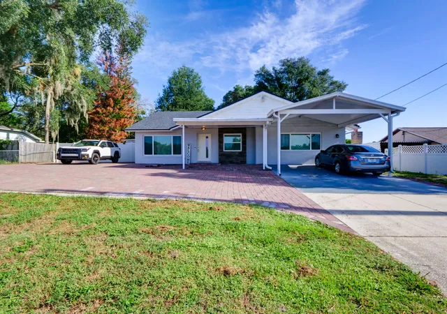 Photo 3 of Single family home for sale at 1915 E Lake Dr, Casselberry, FL 32707 | MLS# B26067460 | Listing updated on 2026-09-23